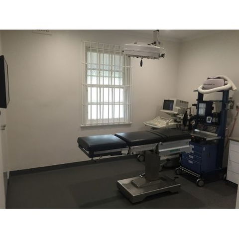 Deny Clementine Dr - Vet Canberra 3